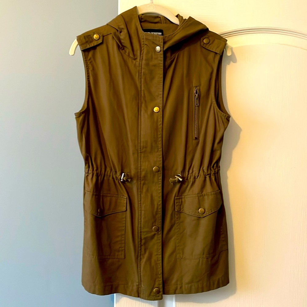 Women’s utility vest